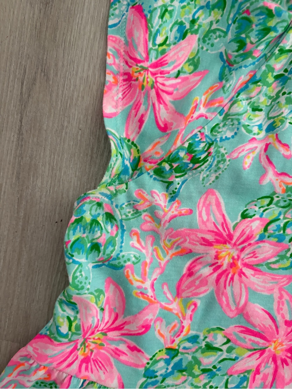 Lilly Pulitzer Kawai flutter sleeve - Picture 3 of 3